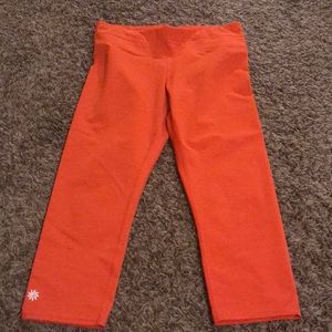Athleta capris size medium